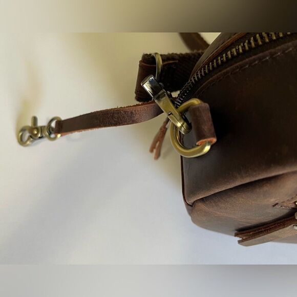 EUC. S-Zone Leather Trendy Circle Crossbody Bag. - Picture 7 of 11